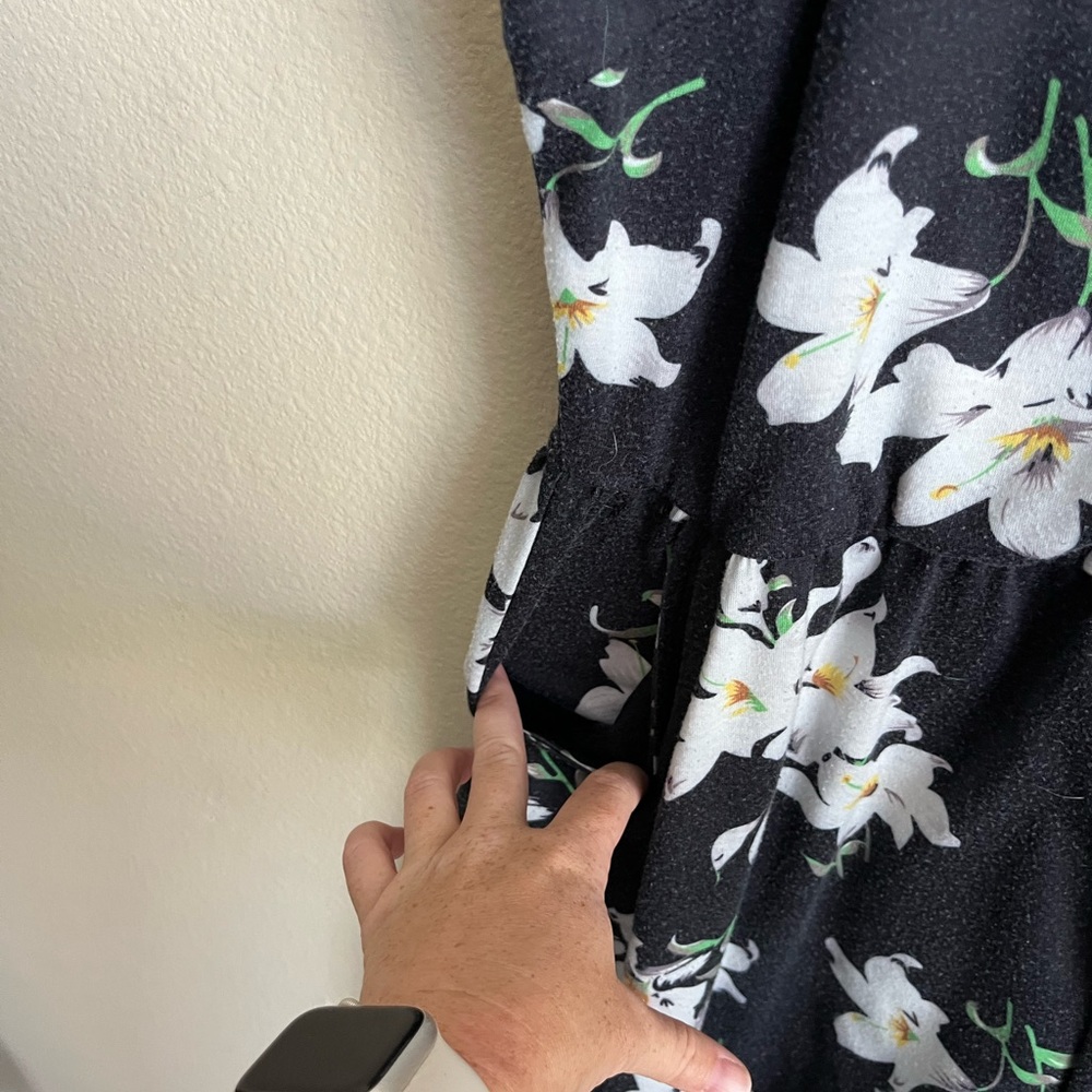 Dress - Picture 4 of 4